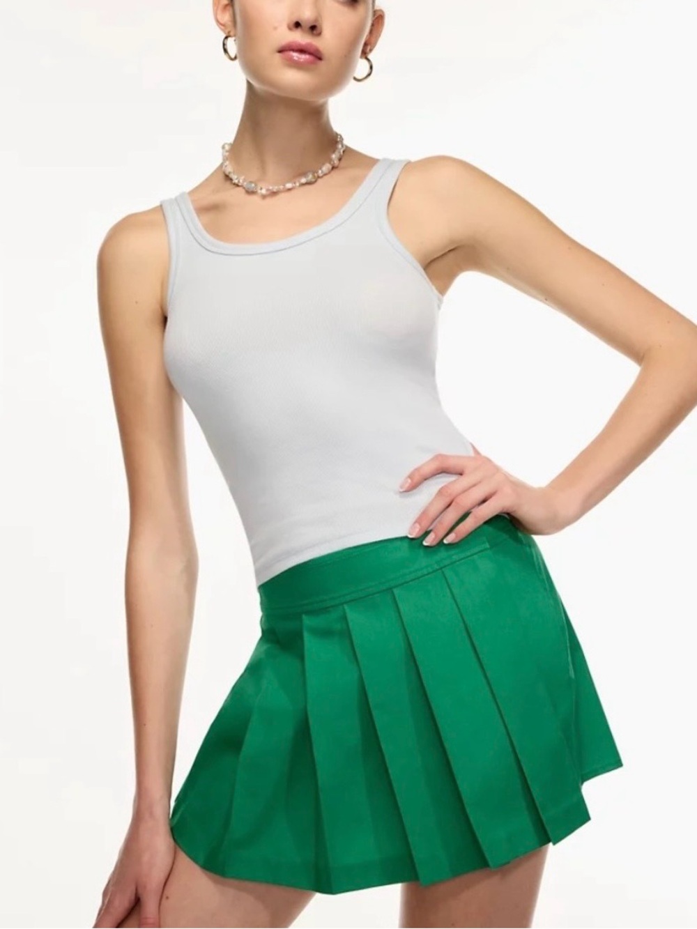 Aritzia Sun Deh Rowan Green Pleated Mini Skort Size 6